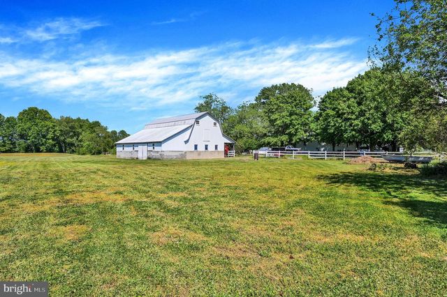 7141 PEARSONS CORNER RD, Dover, DE 19904