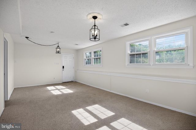 1210 SALEM RD, Burlington, NJ 08016