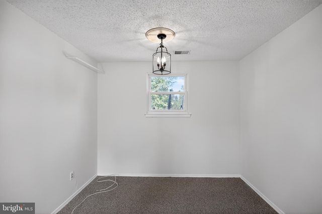 1210 SALEM RD, Burlington, NJ 08016
