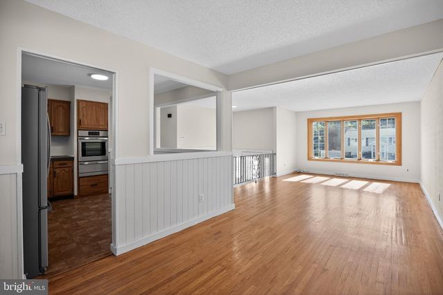 1210 SALEM RD, Burlington, NJ 08016