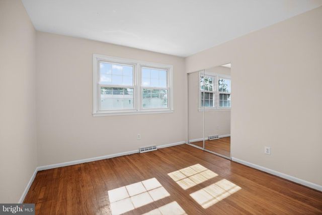 1210 SALEM RD, Burlington, NJ 08016