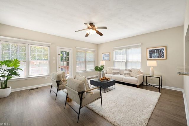 1009 Seagull CT, Chesapeake, VA 23322