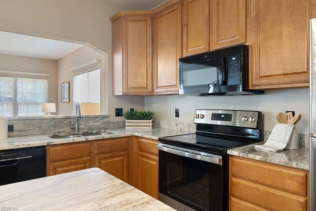 1009 Seagull CT, Chesapeake, VA 23322