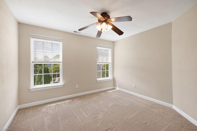 1009 Seagull CT, Chesapeake, VA 23322