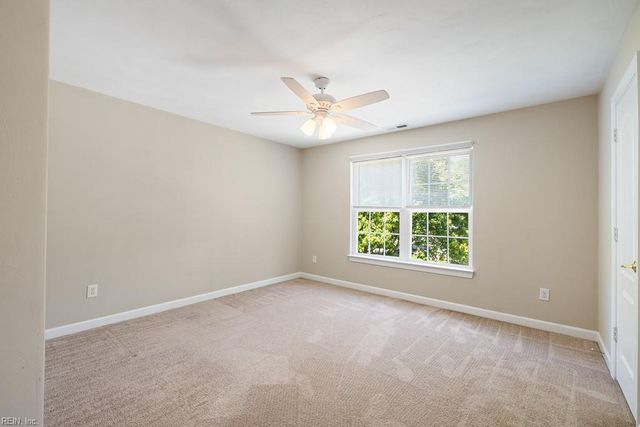 1009 Seagull CT, Chesapeake, VA 23322