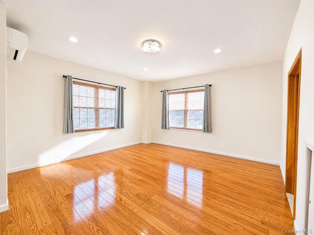 35-35 155th Street, Flushing, NY 11354