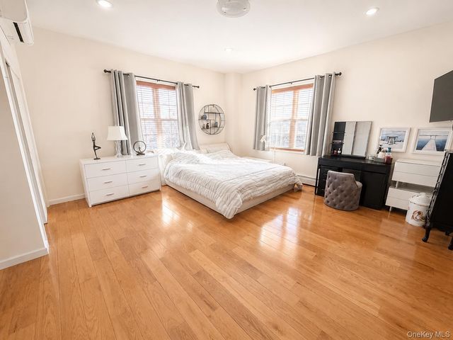 35-35 155th Street, Flushing, NY 11354