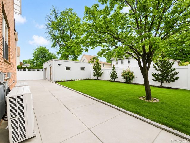 35-35 155th Street, Flushing, NY 11354