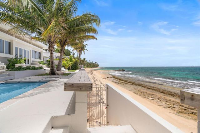 40 PASEO LA BALANDRA CERRO GORDO, Vega Alta, PR 00692