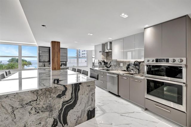2751 S Ocean Dr 404N, Hollywood, FL 33019