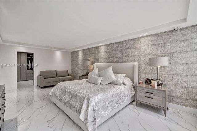 2751 S Ocean Dr 404N, Hollywood, FL 33019