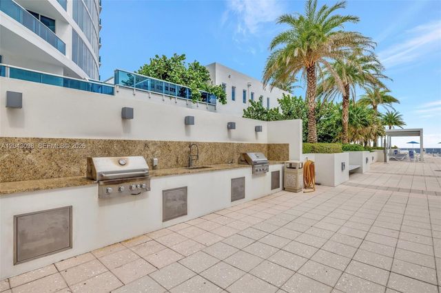 2751 S Ocean Dr 404N, Hollywood, FL 33019