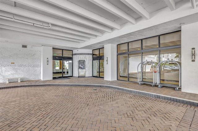 2751 S Ocean Dr 404N, Hollywood, FL 33019