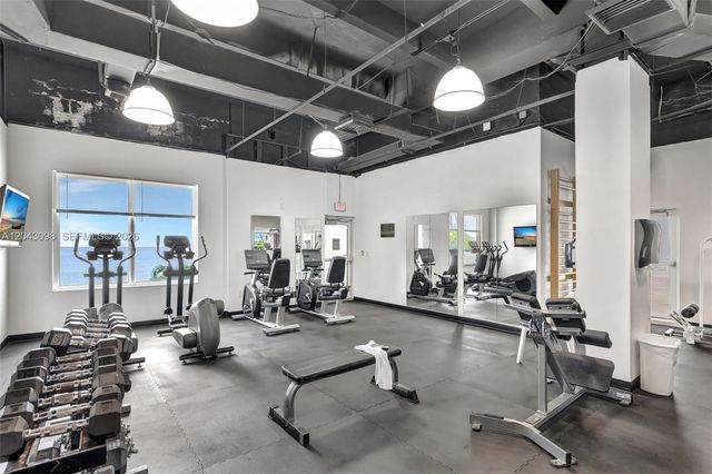 2751 S Ocean Dr 404N, Hollywood, FL 33019