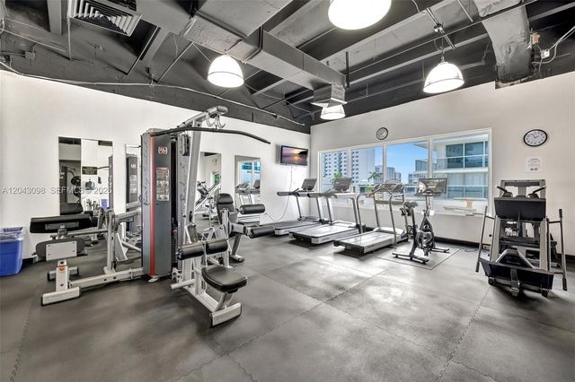 2751 S Ocean Dr 404N, Hollywood, FL 33019