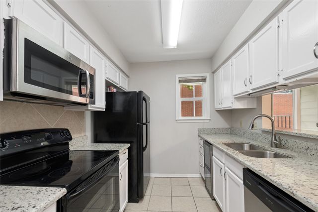 6900 Skillman Street 305, Dallas, TX 75231
