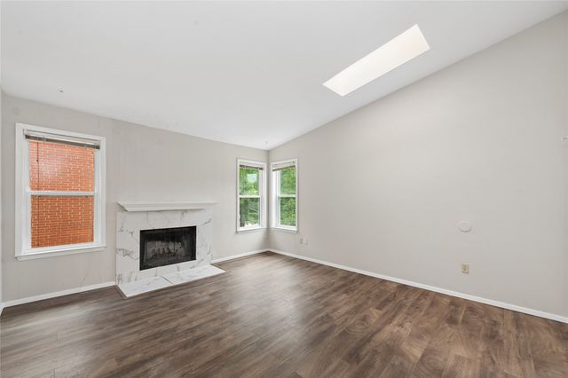 6900 Skillman Street 305, Dallas, TX 75231