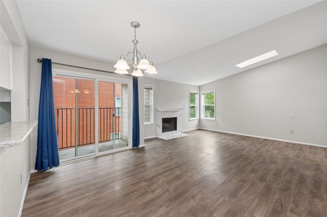6900 Skillman Street 305, Dallas, TX 75231