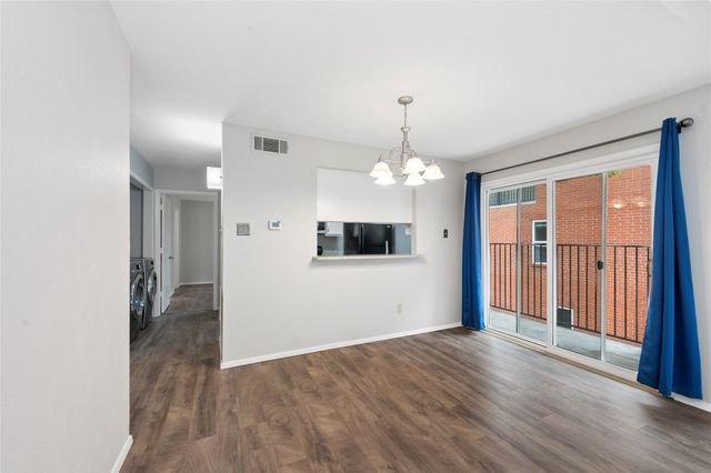 6900 Skillman Street 305, Dallas, TX 75231