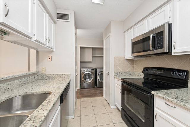 6900 Skillman Street 305, Dallas, TX 75231