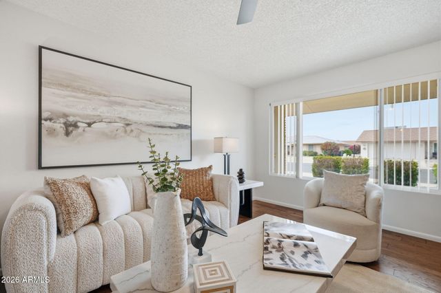 10733 W HUTTON Drive, Sun City, AZ 85351