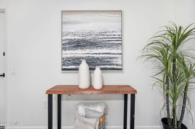 10733 W HUTTON Drive, Sun City, AZ 85351