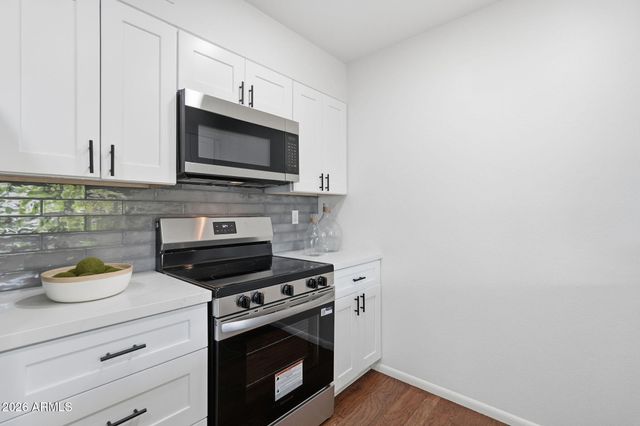 10733 W HUTTON Drive, Sun City, AZ 85351