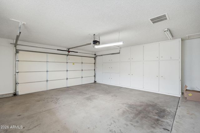 10733 W HUTTON Drive, Sun City, AZ 85351