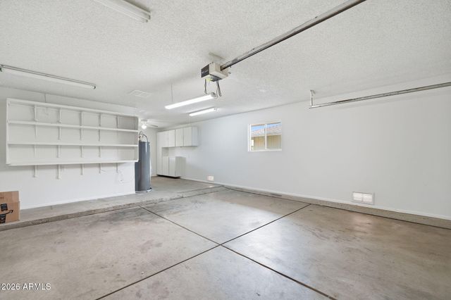 10733 W HUTTON Drive, Sun City, AZ 85351