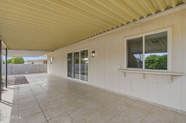 10733 W HUTTON Drive, Sun City, AZ 85351