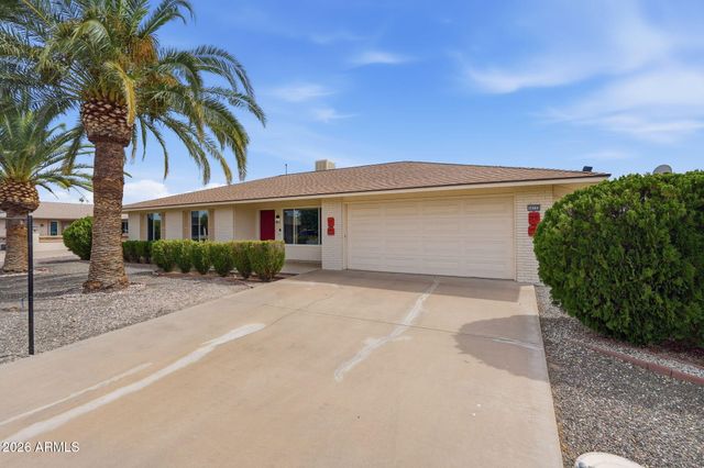 10733 W HUTTON Drive, Sun City, AZ 85351