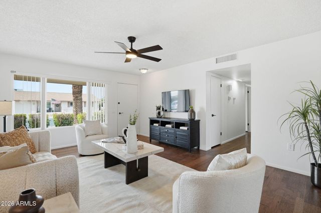 10733 W HUTTON Drive, Sun City, AZ 85351