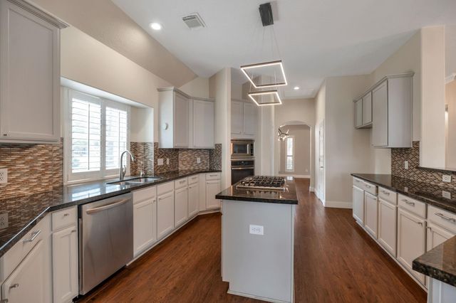 2315 Blue Water Bay Dr, Katy, TX 77494