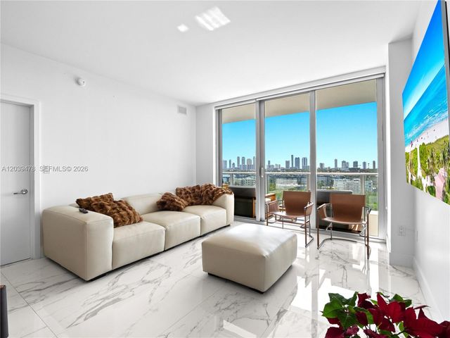 16385 Biscayne Boulevard 1117, North Miami Beach, FL 33160