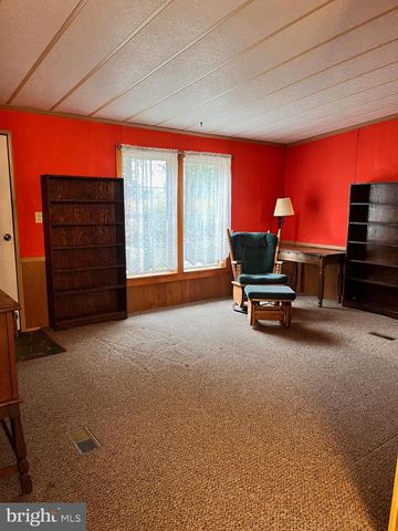 751 WILLOW LN, Gap, PA 17527