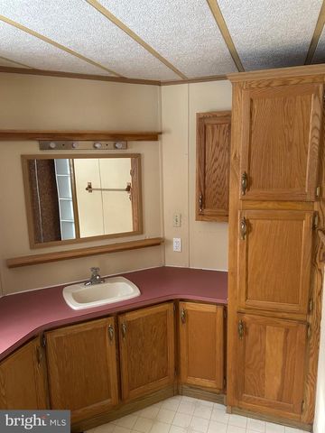 751 WILLOW LN, Gap, PA 17527
