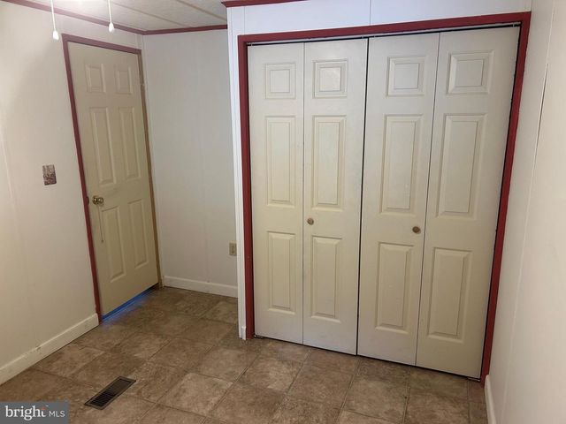 751 WILLOW LN, Gap, PA 17527