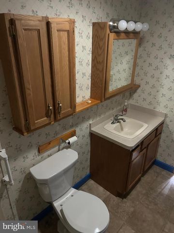 751 WILLOW LN, Gap, PA 17527