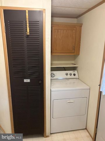 751 WILLOW LN, Gap, PA 17527