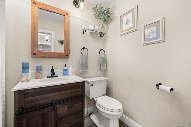 101 Frederick Avenue, Babylon, NY 11702