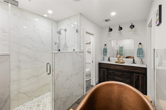 101 Frederick Avenue, Babylon, NY 11702