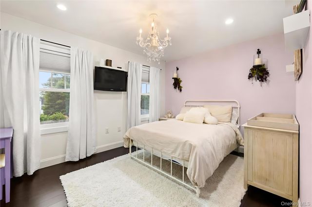 101 Frederick Avenue, Babylon, NY 11702