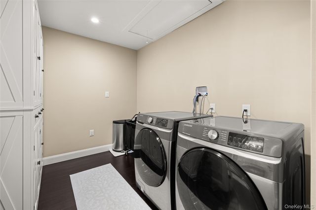 101 Frederick Avenue, Babylon, NY 11702