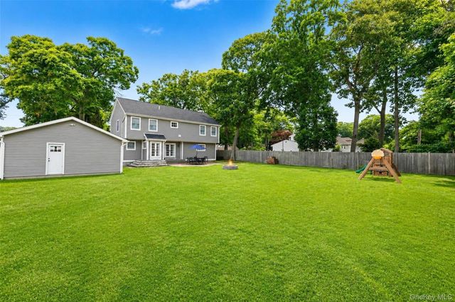 101 Frederick Avenue, Babylon, NY 11702