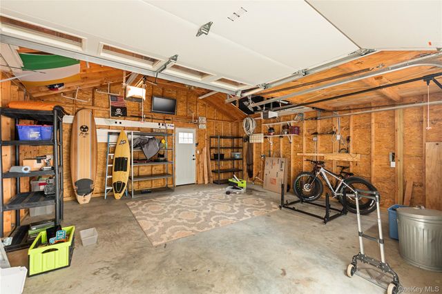 101 Frederick Avenue, Babylon, NY 11702