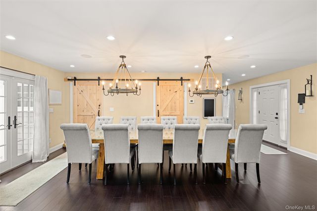 101 Frederick Avenue, Babylon, NY 11702