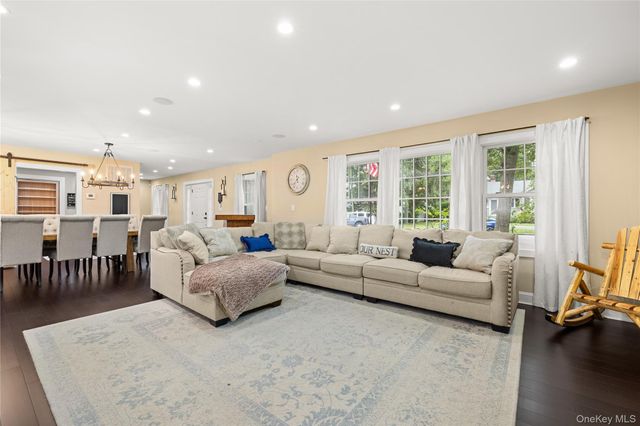 101 Frederick Avenue, Babylon, NY 11702