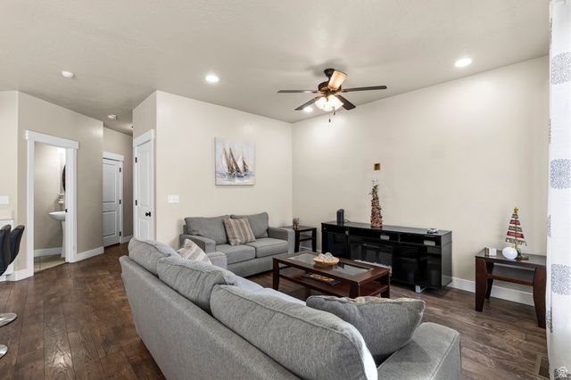 14482 S QUIET SHADE DR, Herriman, UT 84096