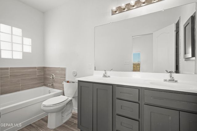 1060 Summer Rain Street, Horizon City, TX 79928