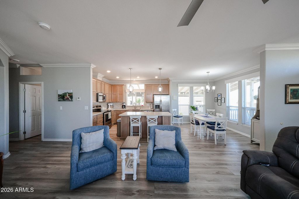 Image 10 of property listing at 3901 E PINNACLE PEAK Road 155, Phoenix, AZ 85050